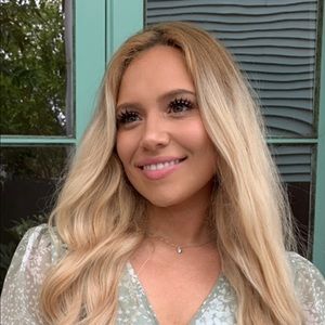 Meet your Posher, Brea